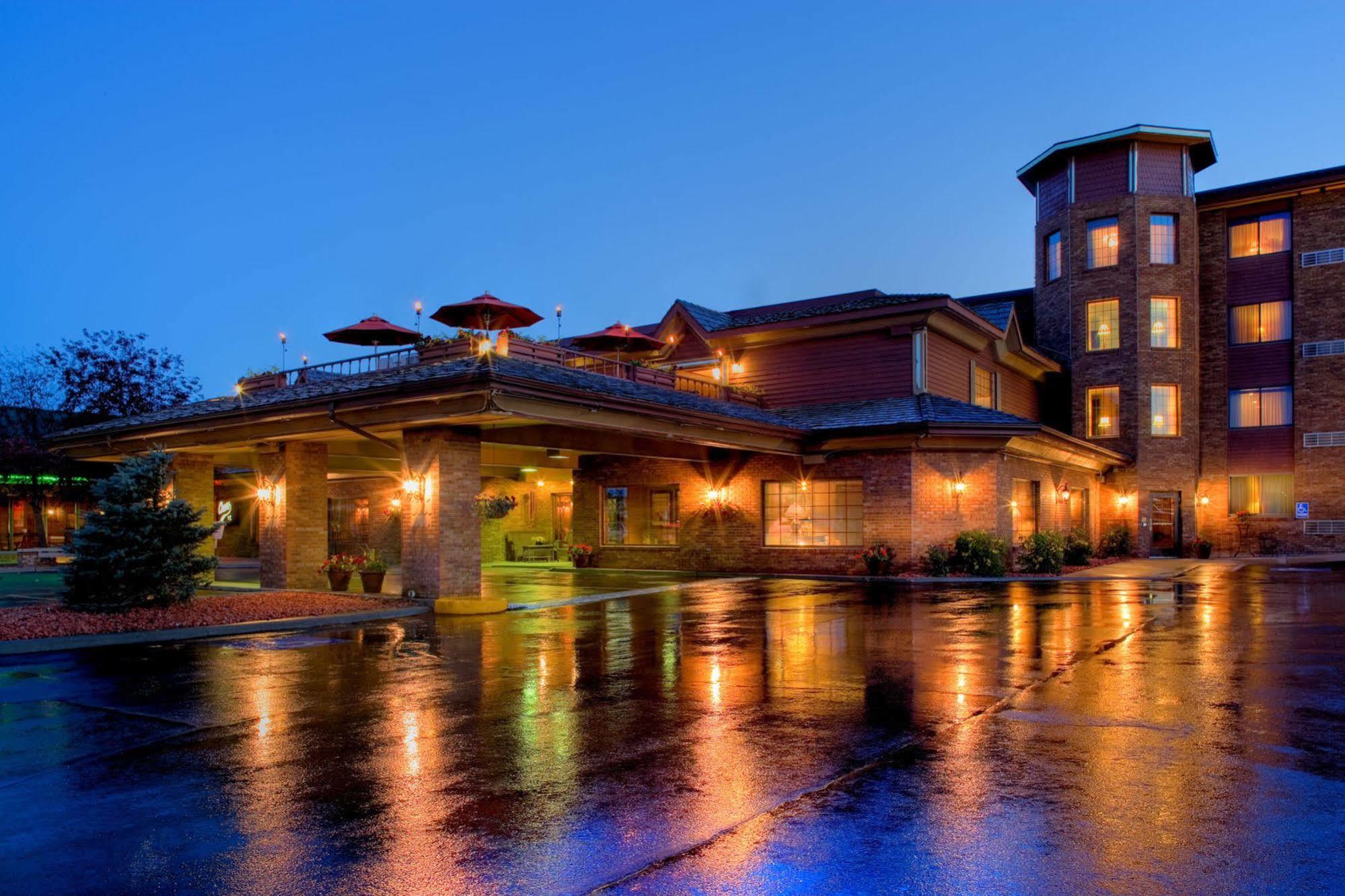 Grand Gateway Hotel Rapid City Exterior photo